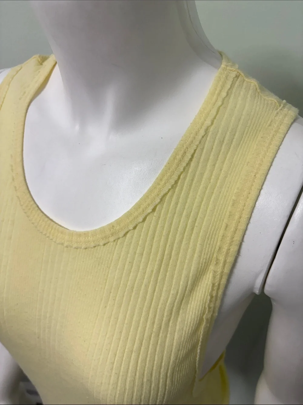 ALO Yoga Pale Yellow Muscle Tank Cropped Top